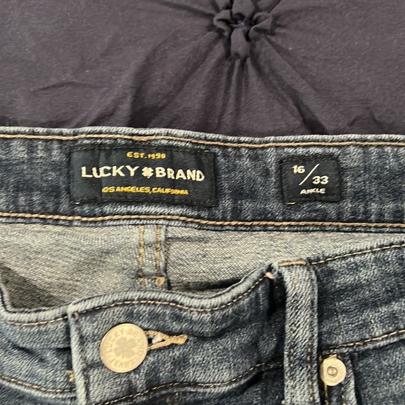 Lucky Brand Boot cut Jeans 16/33 Ankle - Picture 2 of 7